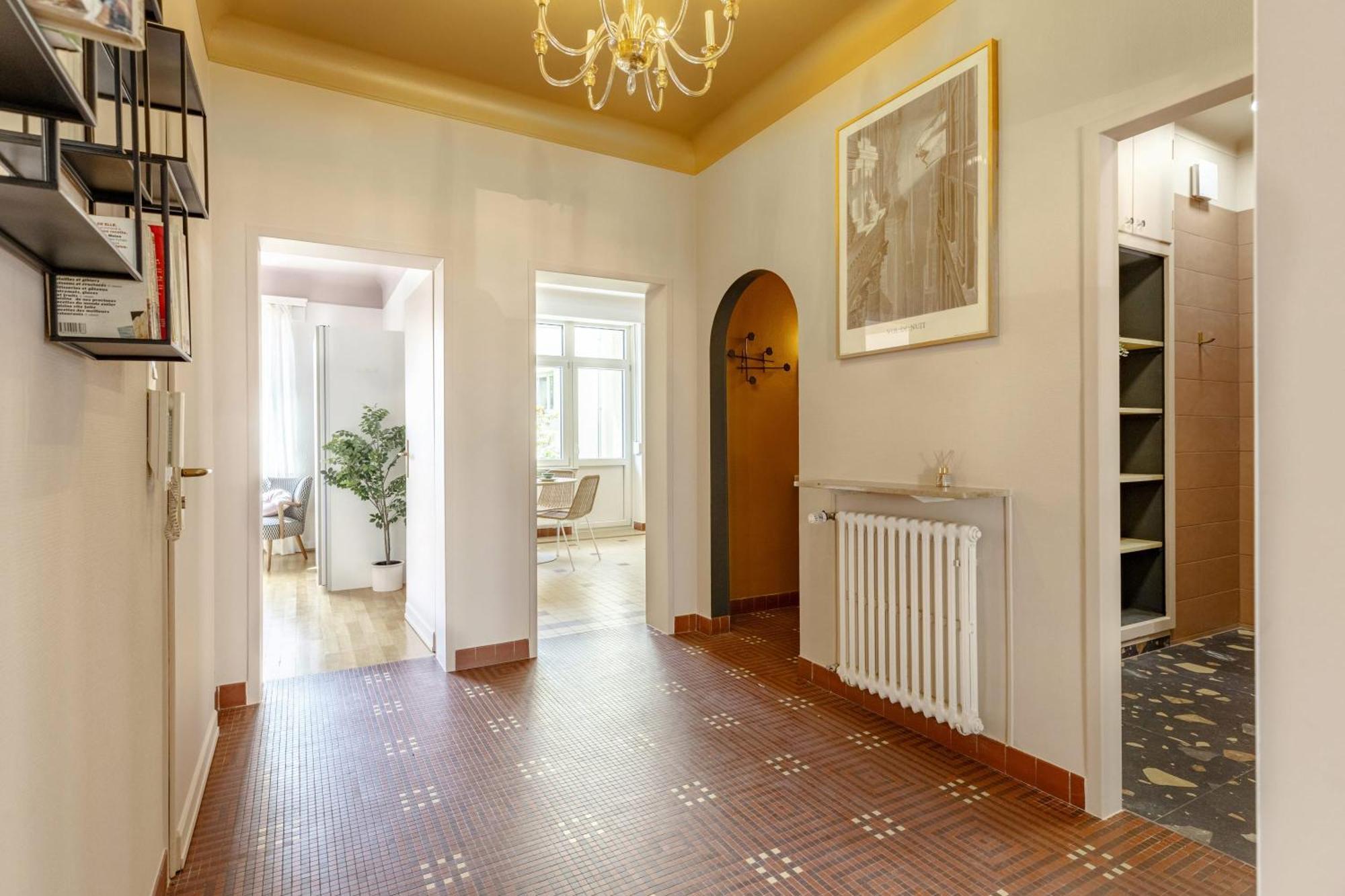 Stylish Ground-Floor Retreat In Bonnevoie Apartment Люксембург Екстериор снимка